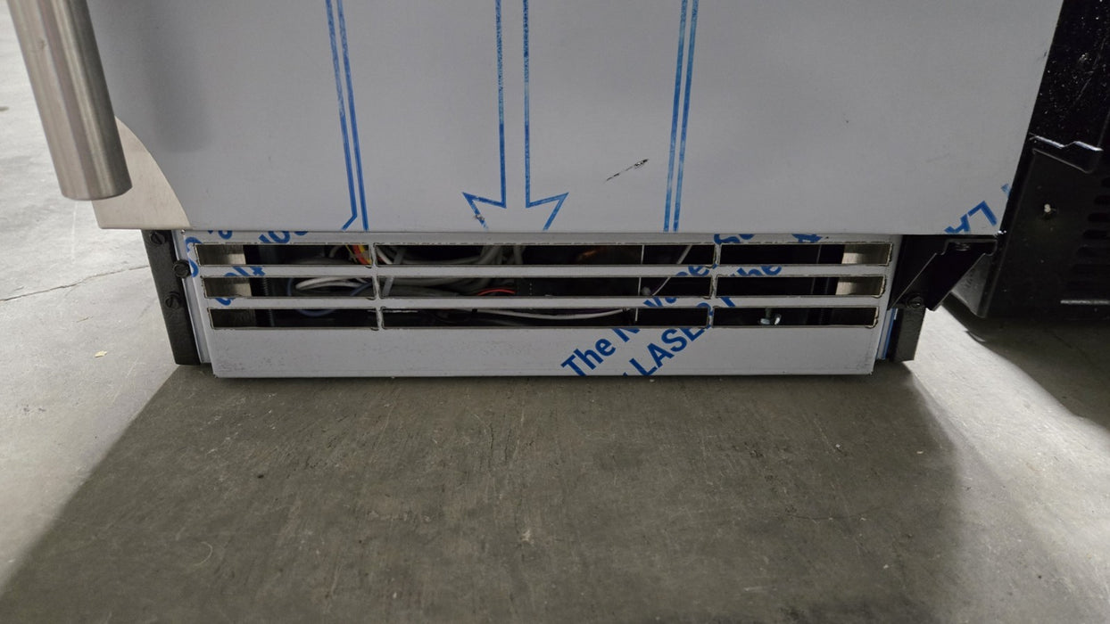 U-Line UHCP115-SS81A 15" 25-Lb Freestanding Icemaker Clear Ice - Stainless Steel