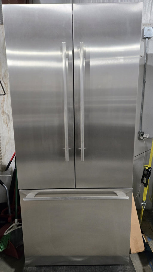 Thermador T36BT915NS 36" Built-In French Door Masterpiece Handle Refrigerator