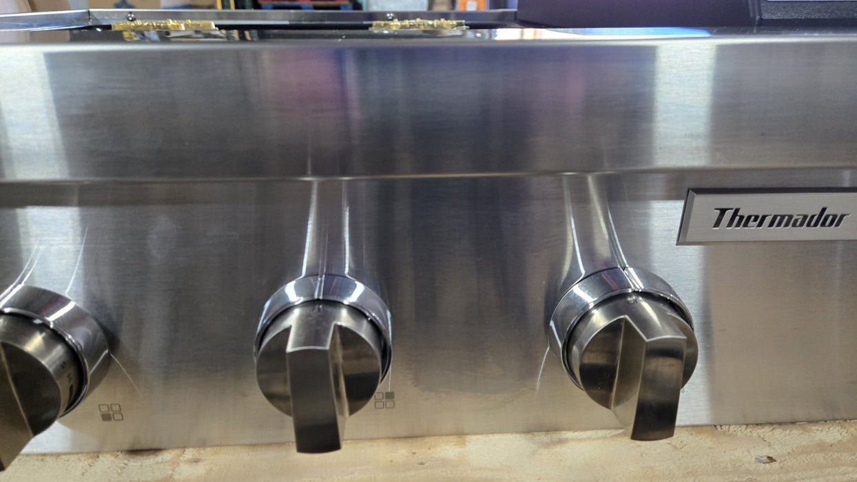 Thermador PCG486WD Professional Series  48" Gas Rangetop with Griddle Warranty!!