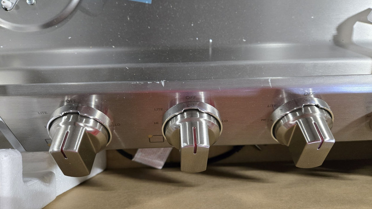 Frigidaire PCCG3080A Professional Series 30"W 5 Burner Natural - Stainless Steel