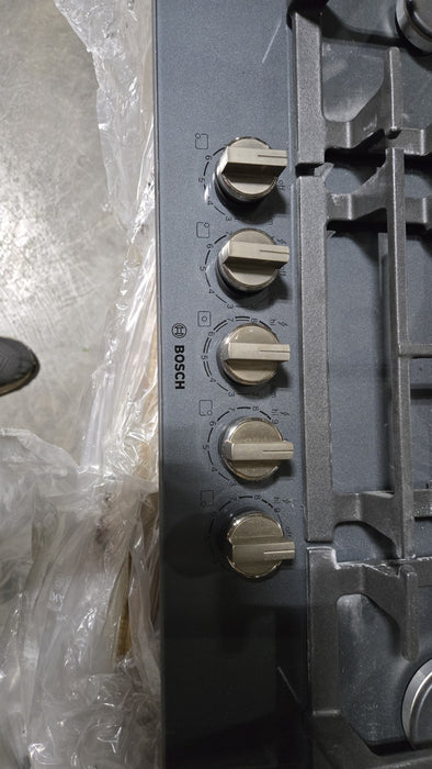 Bosch NGMP077U  Benchmark Gas on Glass 30" Gas Cooktop  4 Yr Warranty Included!!