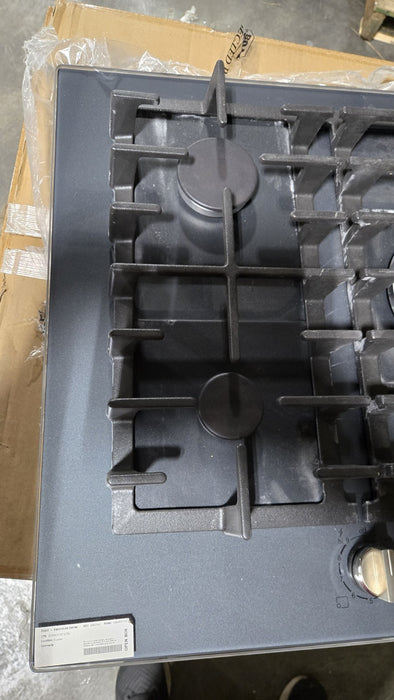 Bosch NGMP077U  Benchmark Gas on Glass 30" Gas Cooktop  4 Yr Warranty Included!!