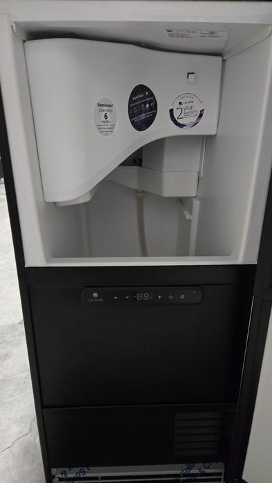 U-Line UHCP115-SS81A 15" 25-Lb Freestanding Icemaker Clear Ice - Stainless Steel