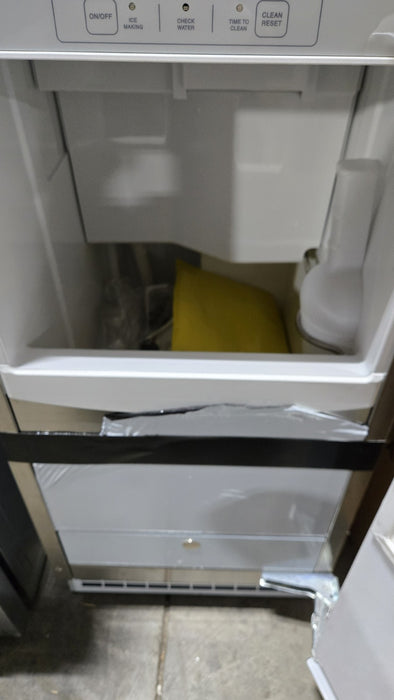 Viking FPNI515 Professional 15" Nugget Ice Maker with Built-In Drain Pump