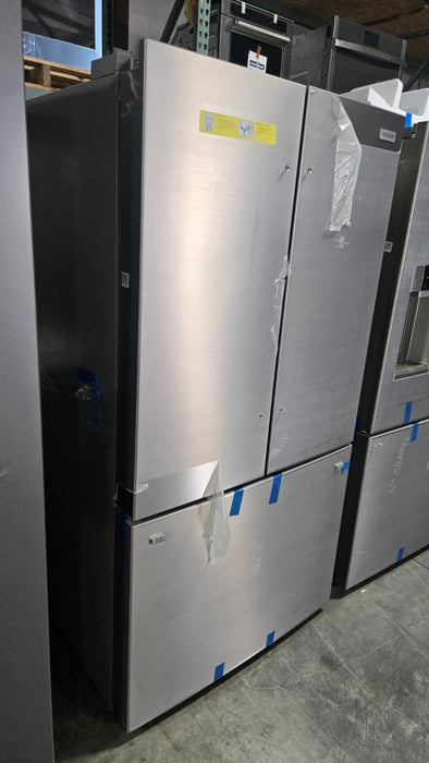 Frigidaire FRFN2823AS 28.8 Cu. Ft. French Door Refrigerator STAINLESS STEEL 